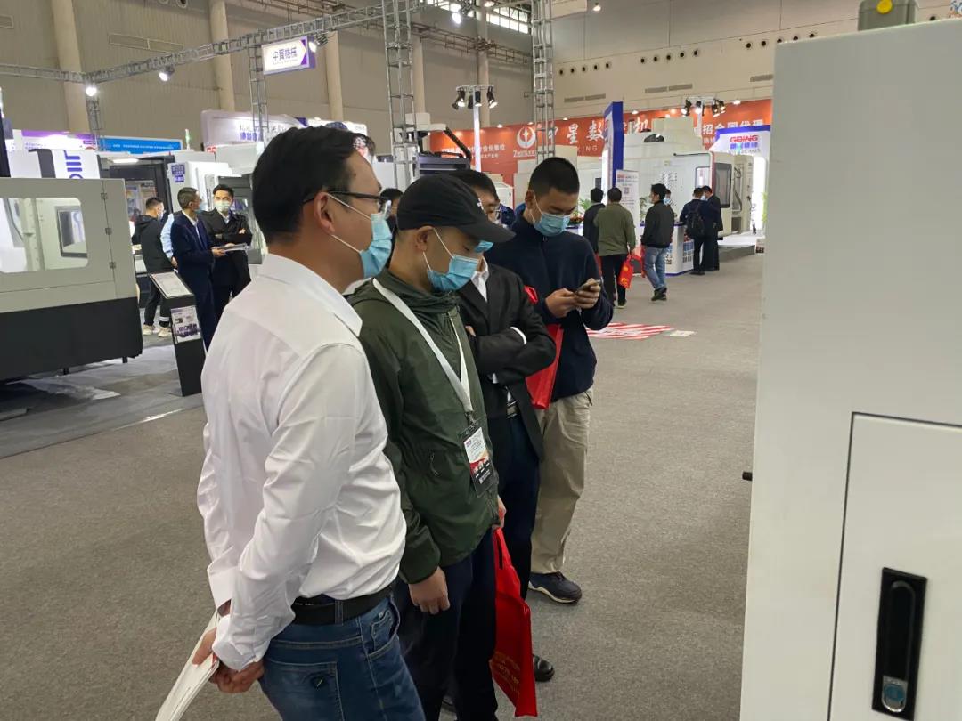 ������ʱ�����人����չ